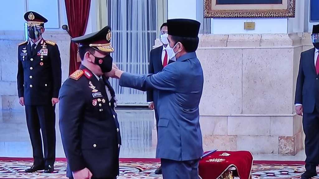 Jokowi Lantik Listyo Sigit Prabowo Sebagai Kapolri - Celebesmedia